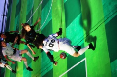 Foot vertical  et Carte Blanche 8 * 5616 x 3744 * (8.4MB)